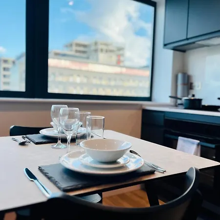 Spectacular Studio Apartment Near To Old Trafford Stadium-2